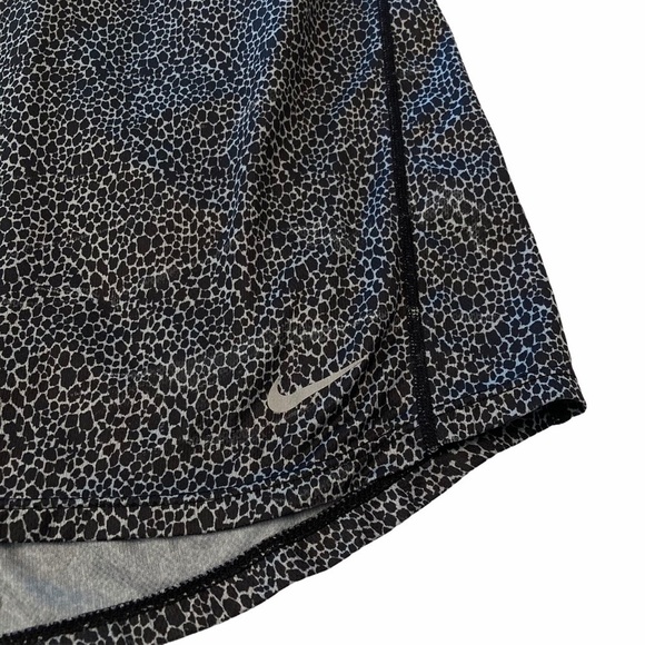 Nike Printed Racerback Tank - Picture 6 of 12